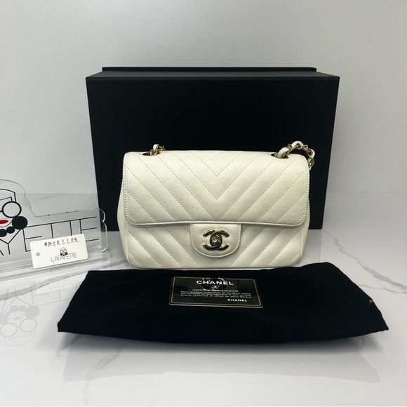 Chanel Chevron Mini Rectangle Chain Bag - Picture 2 of 7